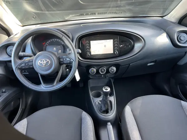 Toyota Aygo X 1.0 Play 15