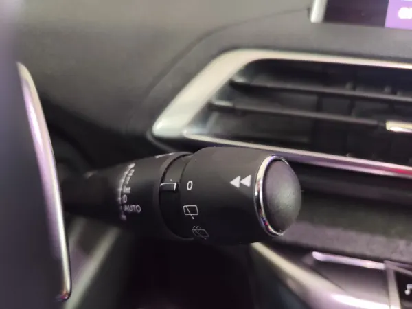 Peugeot 3008 PureTech 130 Stop & Start GPF EAT8 Allure 11