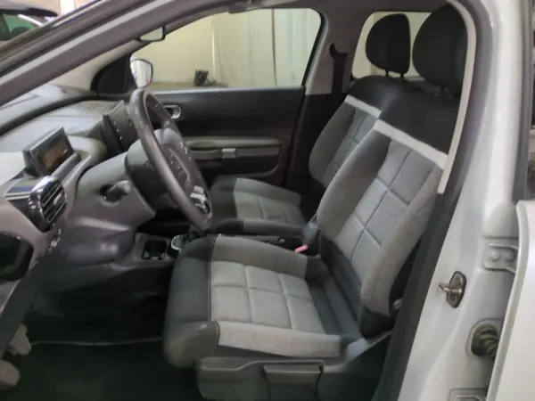Citroen C4 Cactus PureTech 110 Stop&Start Origins 8