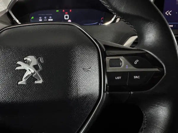 Peugeot 3008 PureTech 130 Stop & Start GPF Allure 11