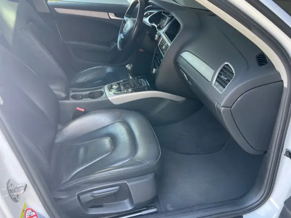 Audi A4 Avant 2.0 TDI Business Line Advance 17