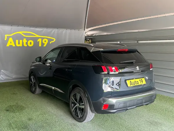 Peugeot 3008 1.2 PureTech Allure Pack 19