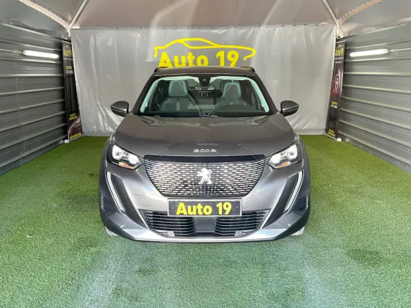 Peugeot 2008 PureTech 100 Stop&Start Allure Pack 3