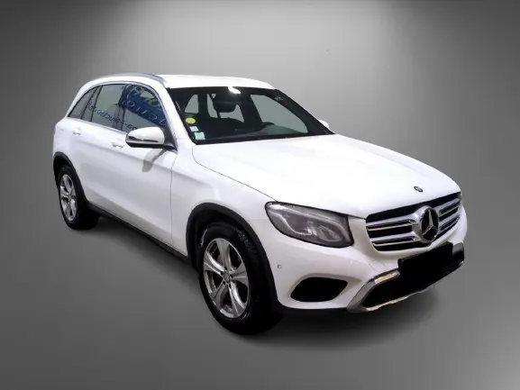 Mercedes-Benz GLC 220 9G-TRONIC 4MATIC LAUNCH EDITION 2