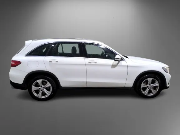 Mercedes-Benz GLC 220 9G-TRONIC 4MATIC LAUNCH EDITION 3