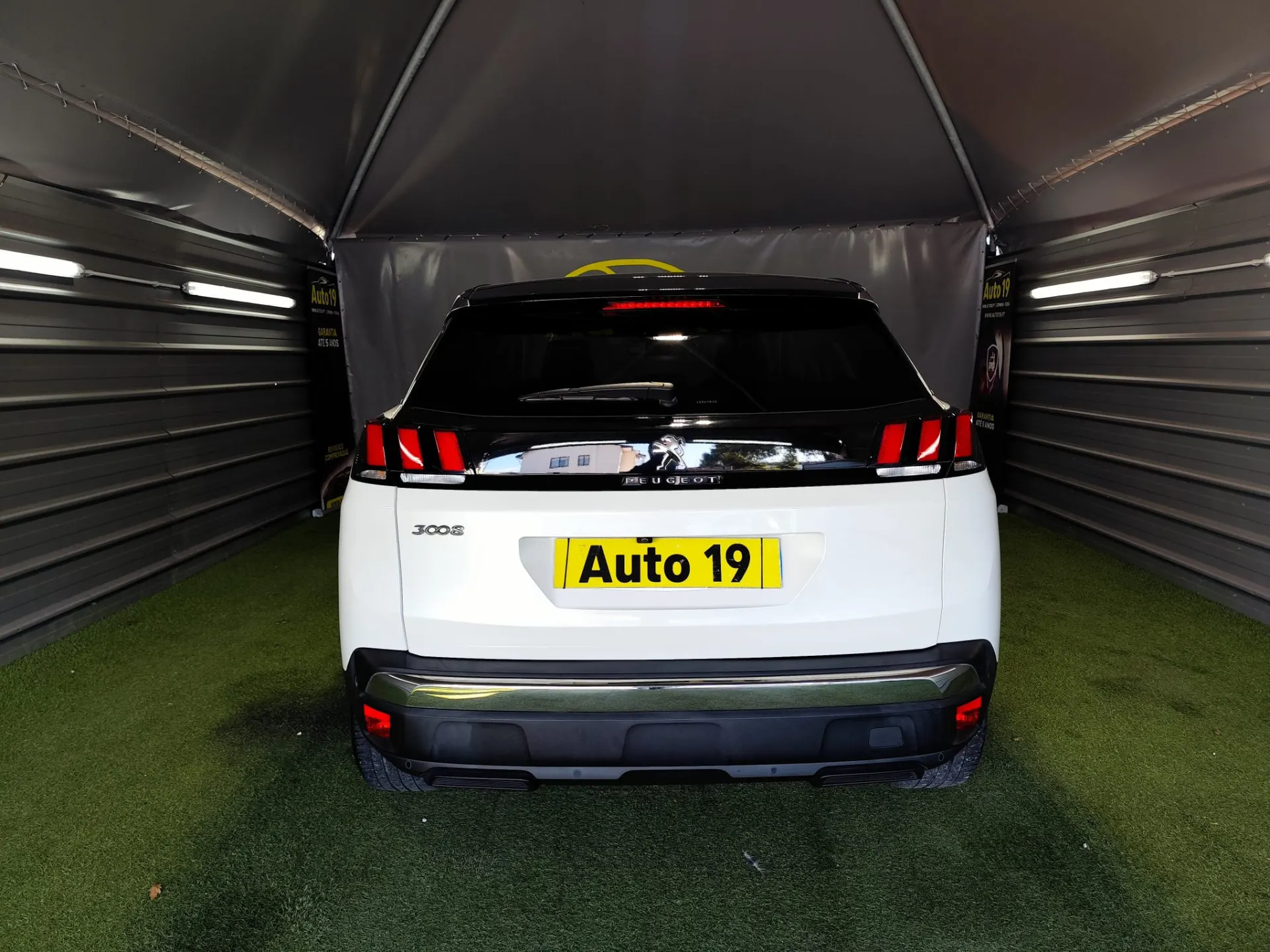 Peugeot 3008 PureTech 130 Stop & Start GPF EAT8 Allure 6