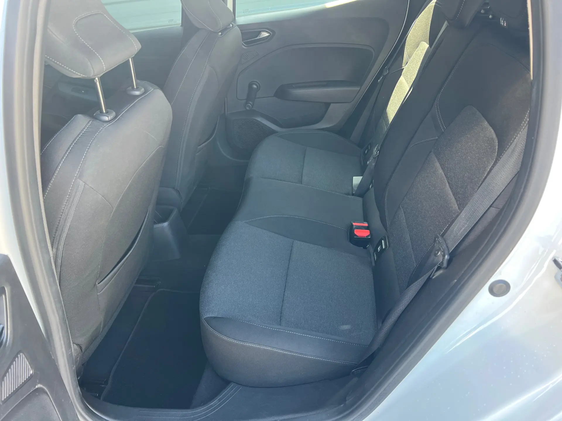 Renault Clio 1.0 TCe Exclusive 27