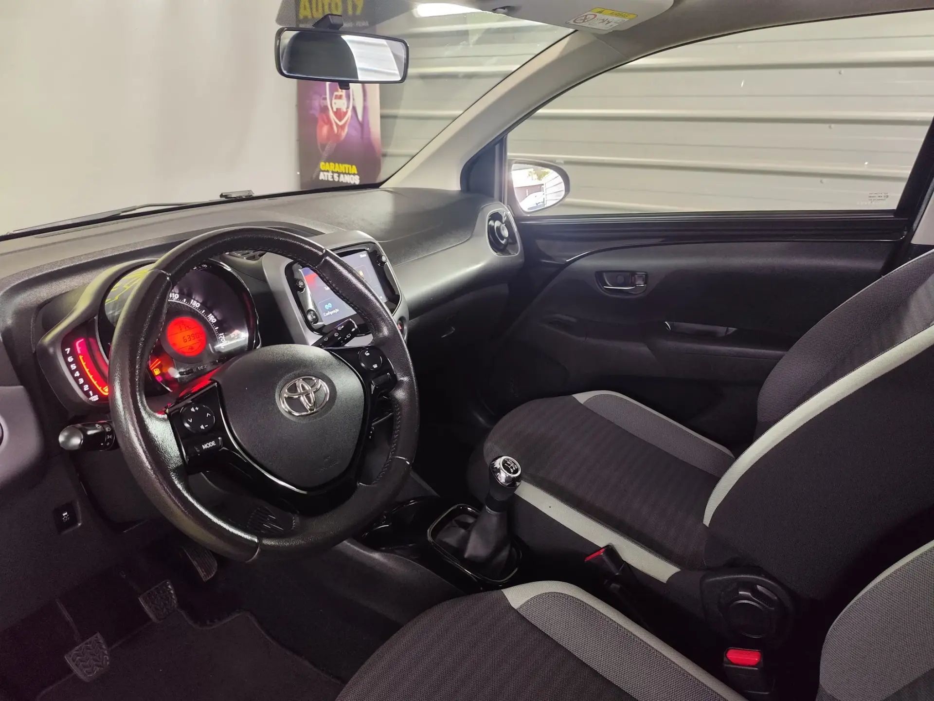 Toyota Aygo 1.0 X-Play+X-Touch 17