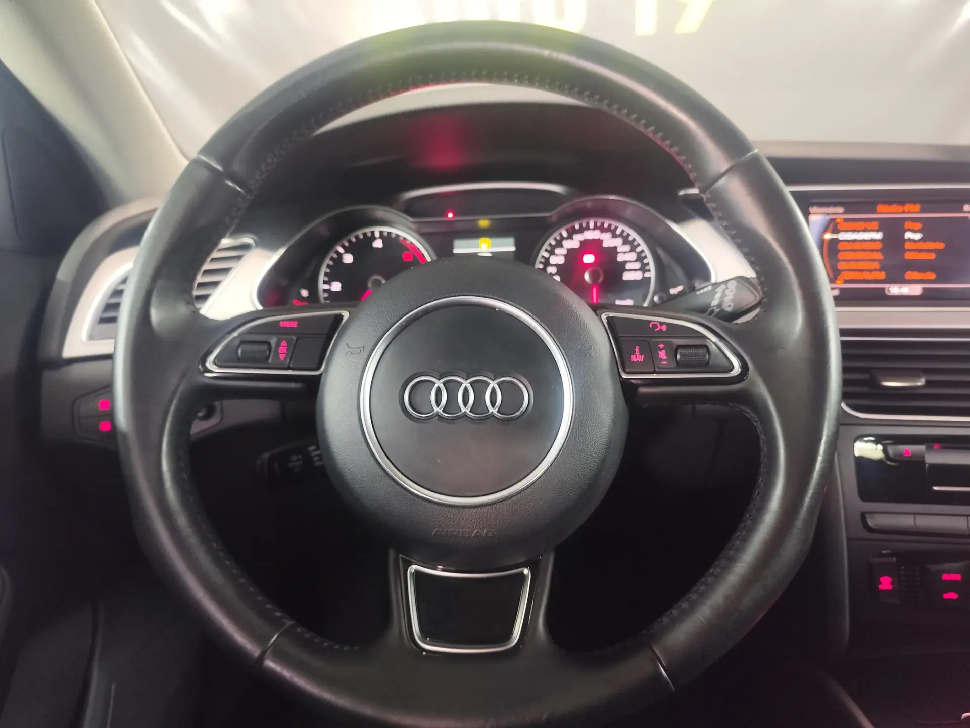 Audi A4 Avant 2.0 TDI multitronic Advance 9