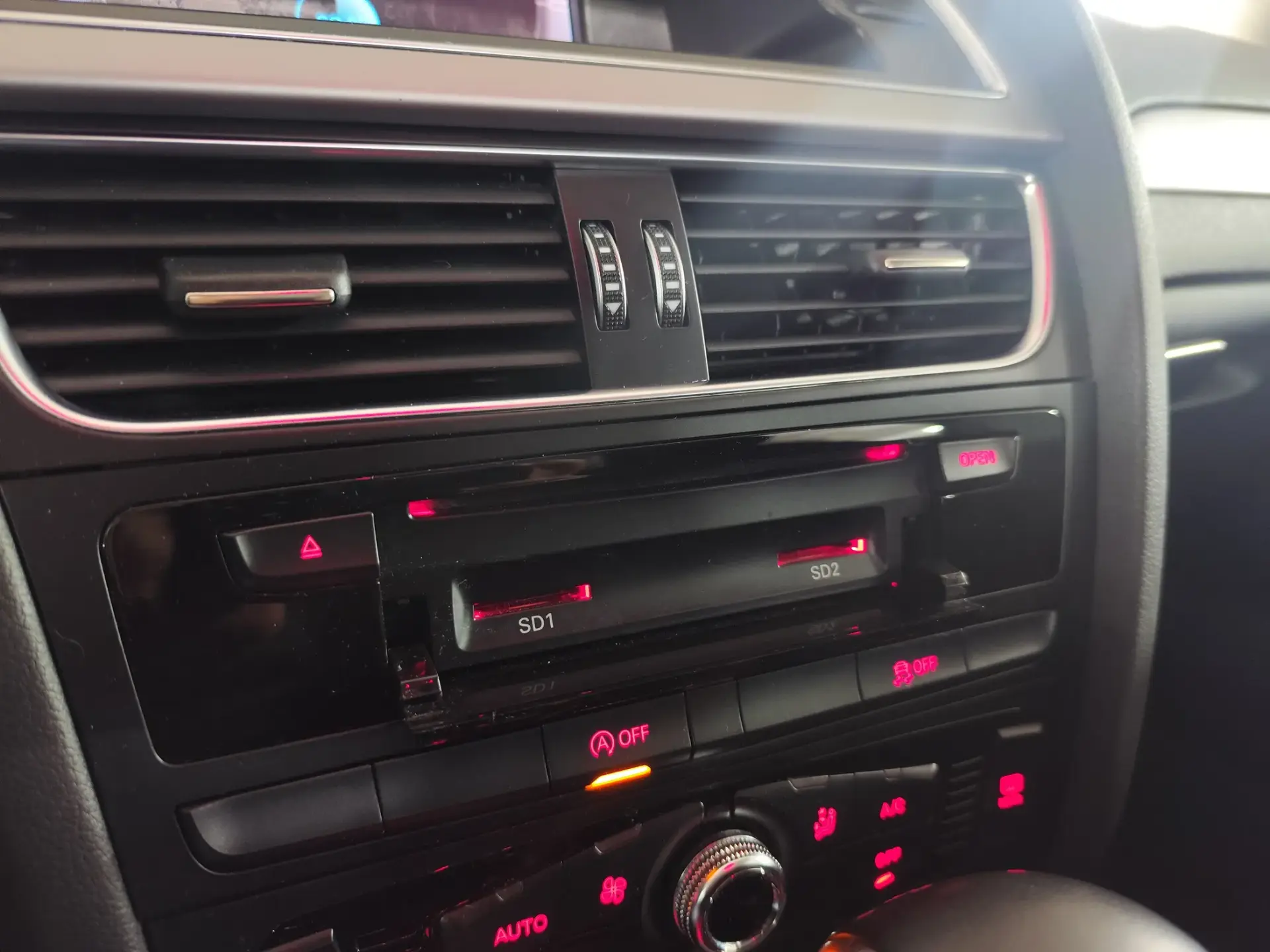 Audi A4 Avant 2.0 TDI multitronic Advance 19