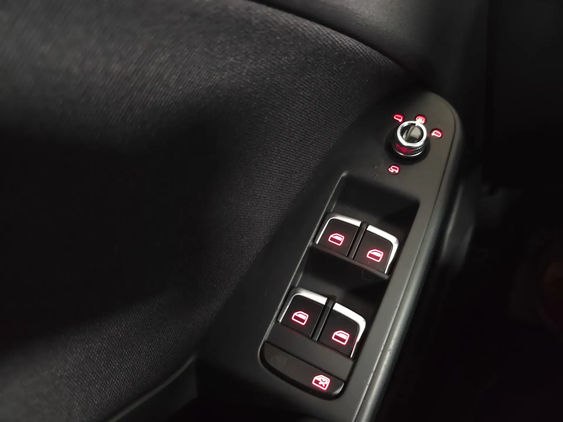 Audi A4 Avant 2.0 TDI multitronic Advance 21