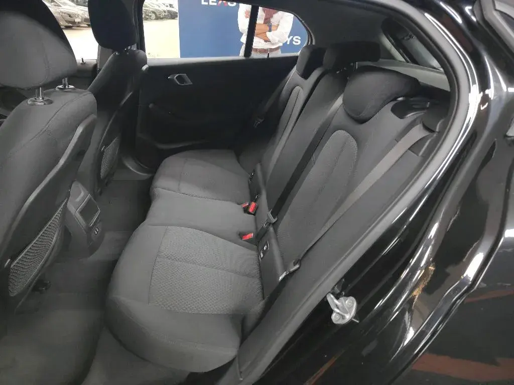 BMW 116 d Corporate Edition Auto 10