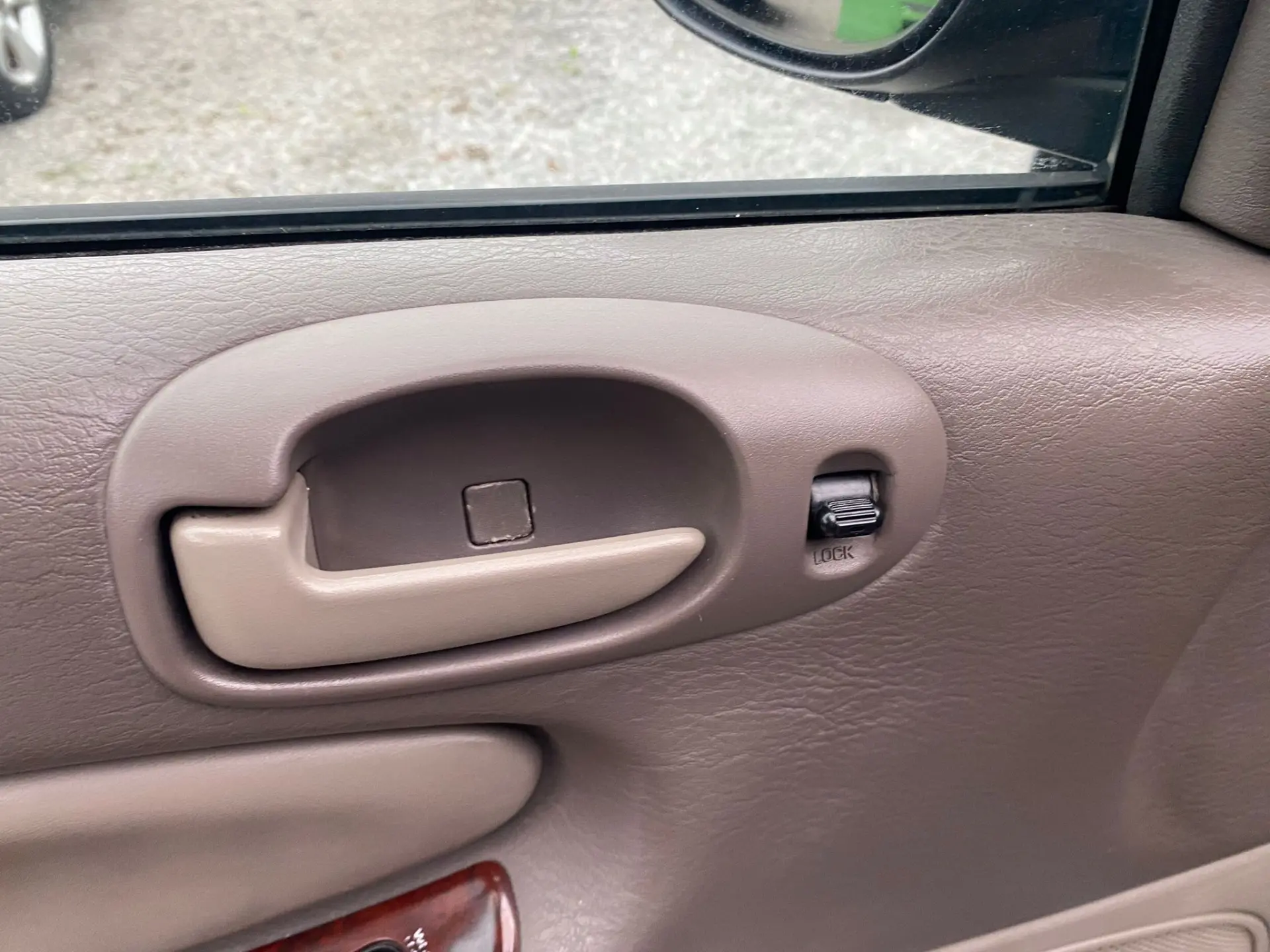 Chrysler Sebring 2.0 LX Automatic 26