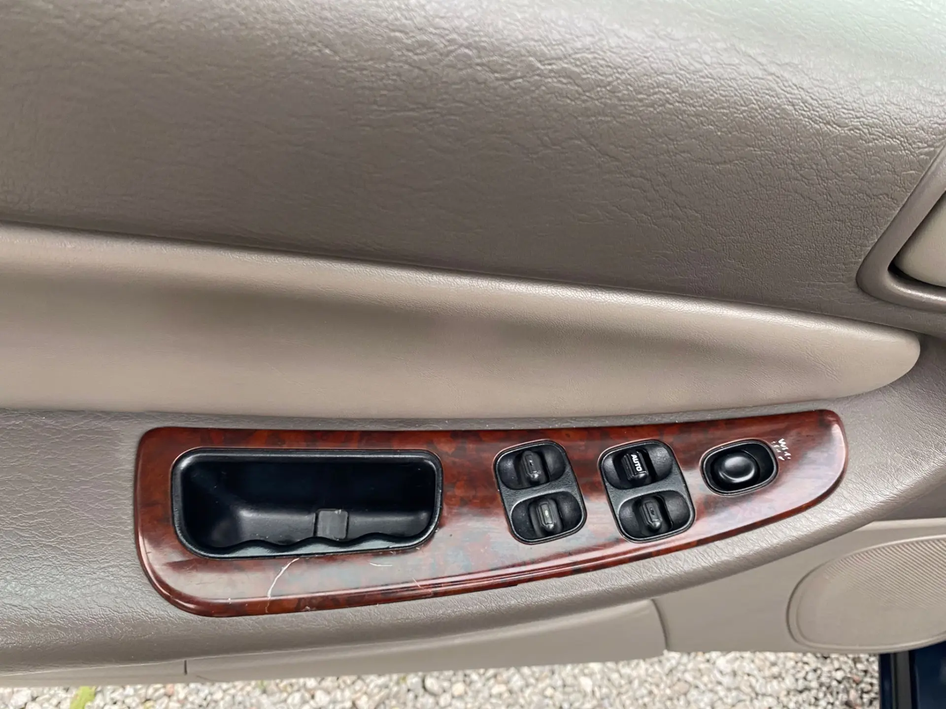 Chrysler Sebring 2.0 LX Automatic 27