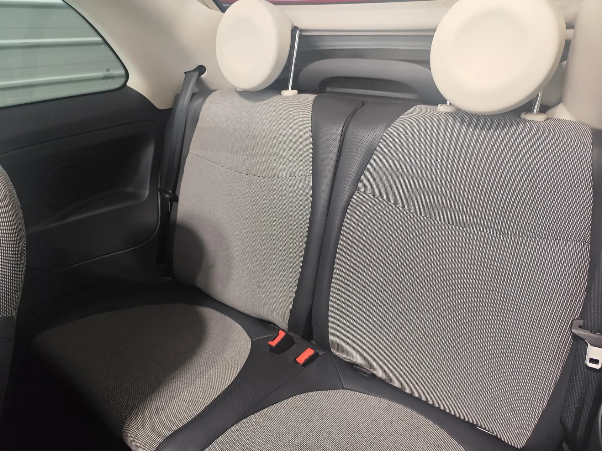 Fiat 500C 1.2 8V Lounge 23