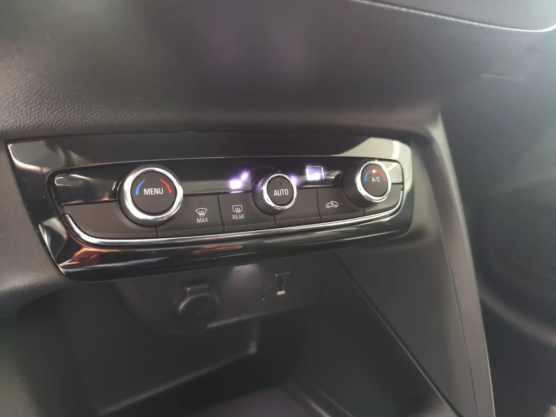 Opel Corsa-e Elegance 19