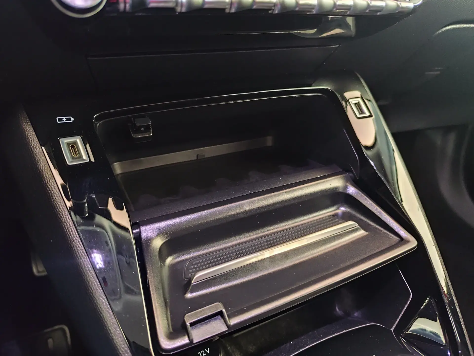 Peugeot 2008 PureTech 100 Allure 14