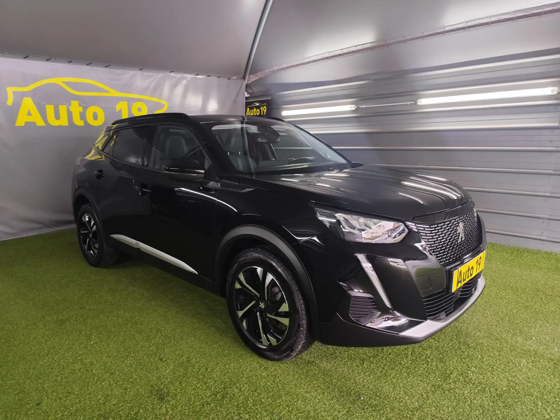 Peugeot 2008 PureTech 100 Stop&Start Allure Pack 3