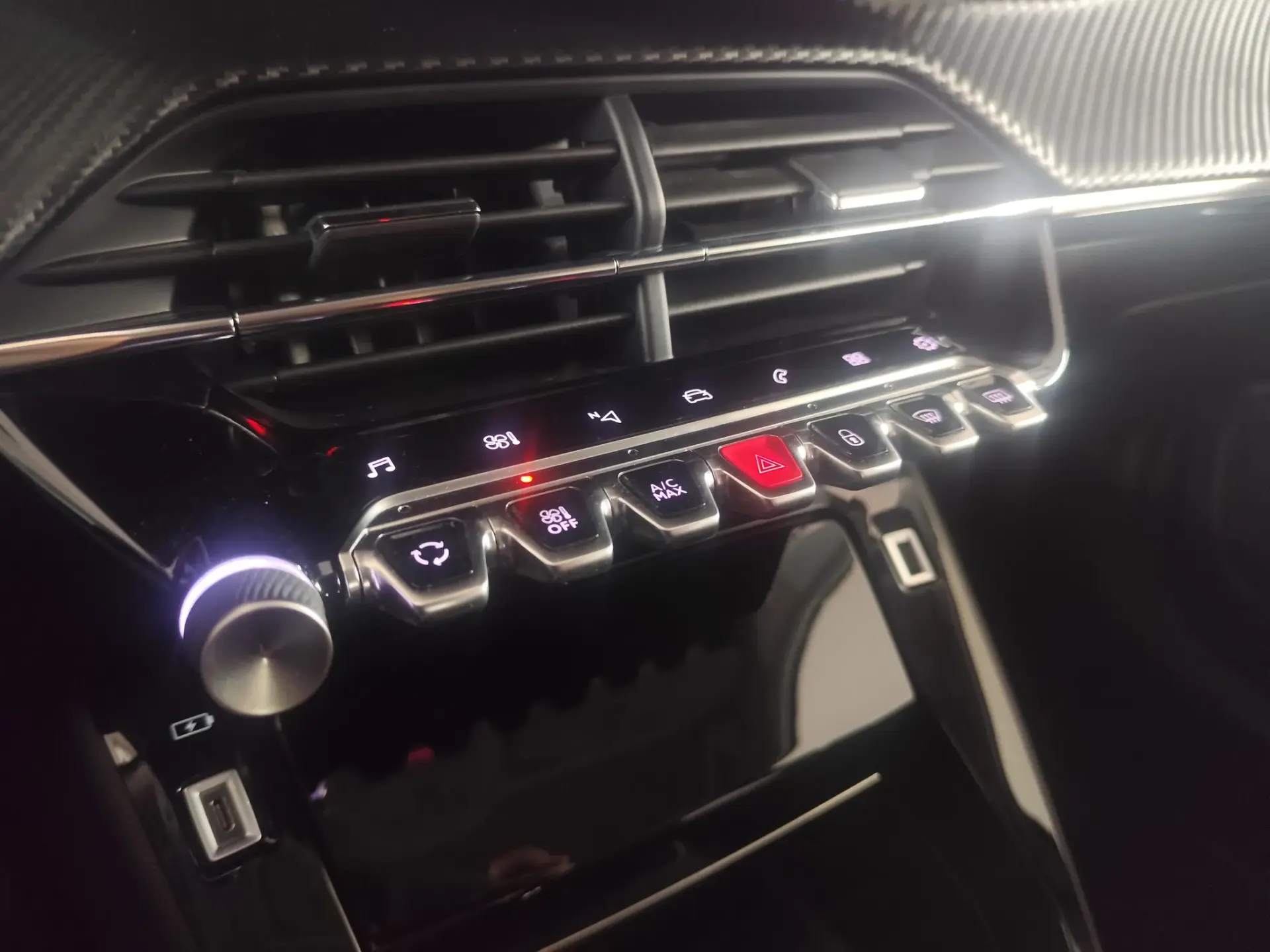 Peugeot 2008 PureTech 100 Stop&Start Allure Pack 22