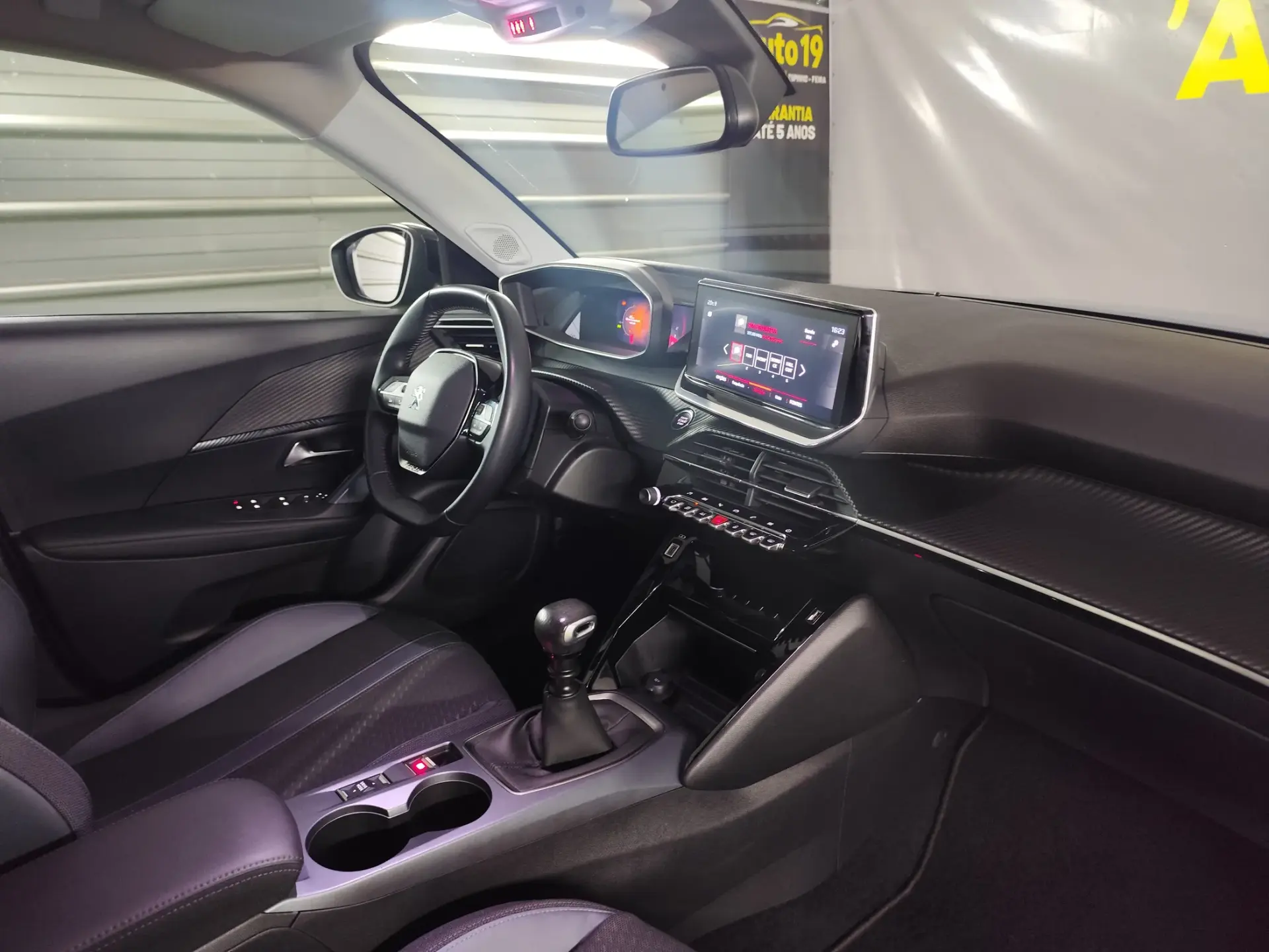 Peugeot 2008 PureTech 100 Stop&Start Allure Pack 23