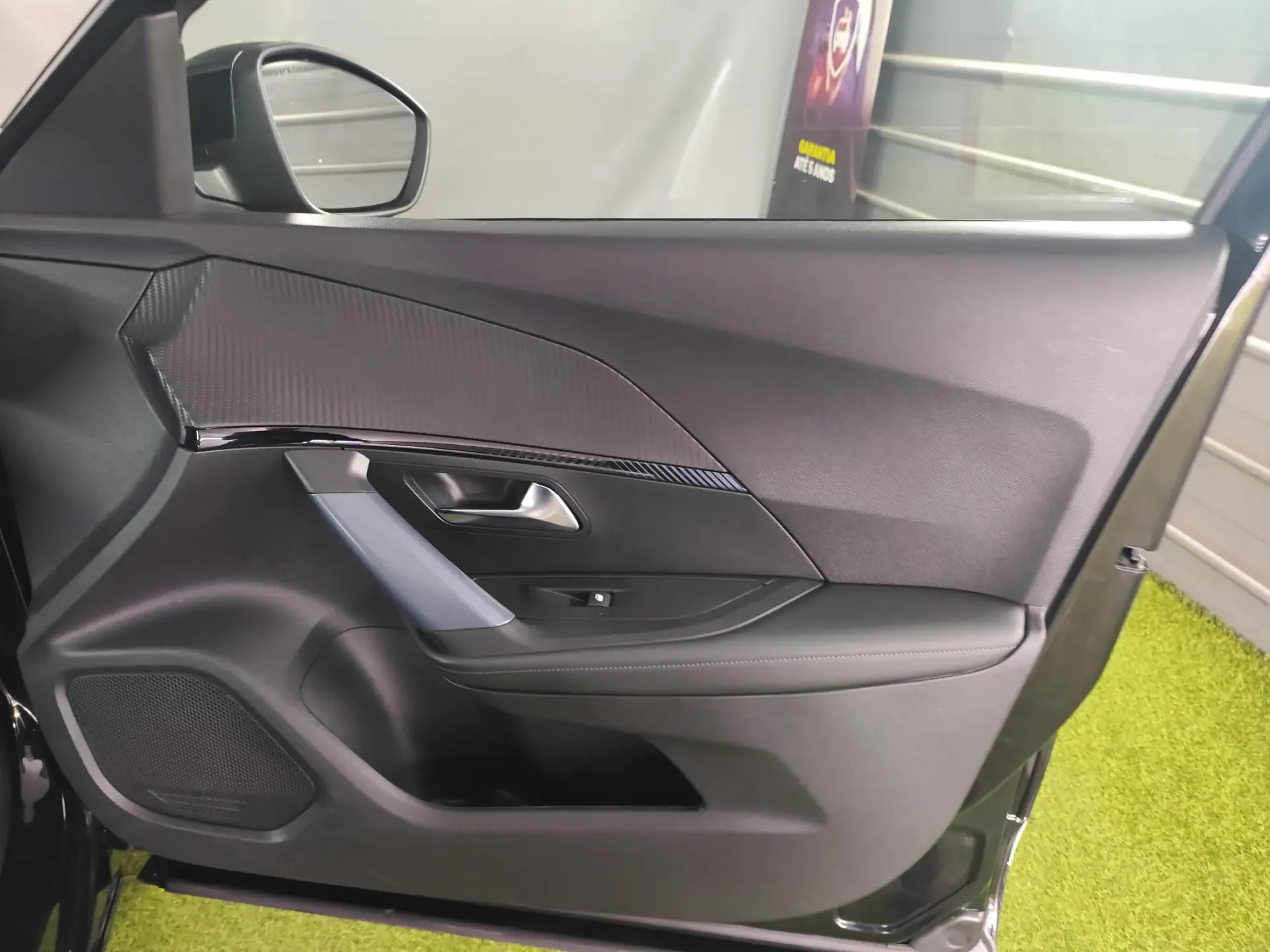 Peugeot 2008 PureTech 100 Stop&Start Allure Pack 33