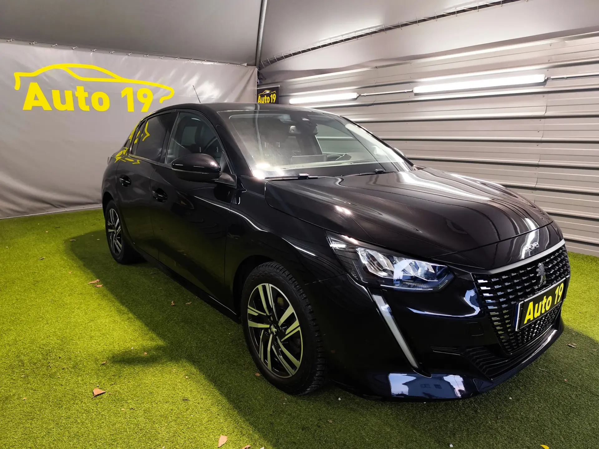 Peugeot 208 1.2 PureTech Allure 3