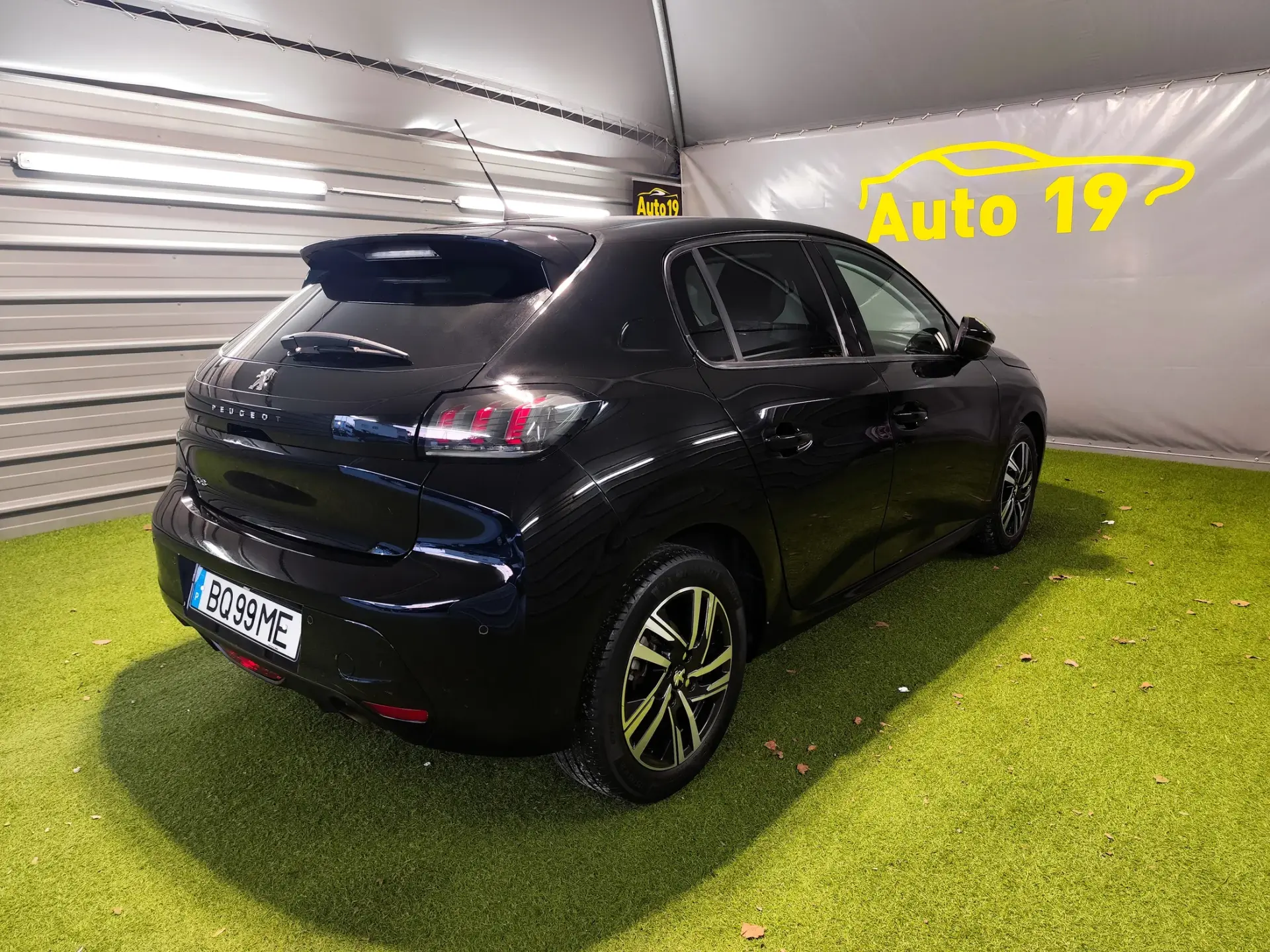 Peugeot 208 1.2 PureTech Allure 4