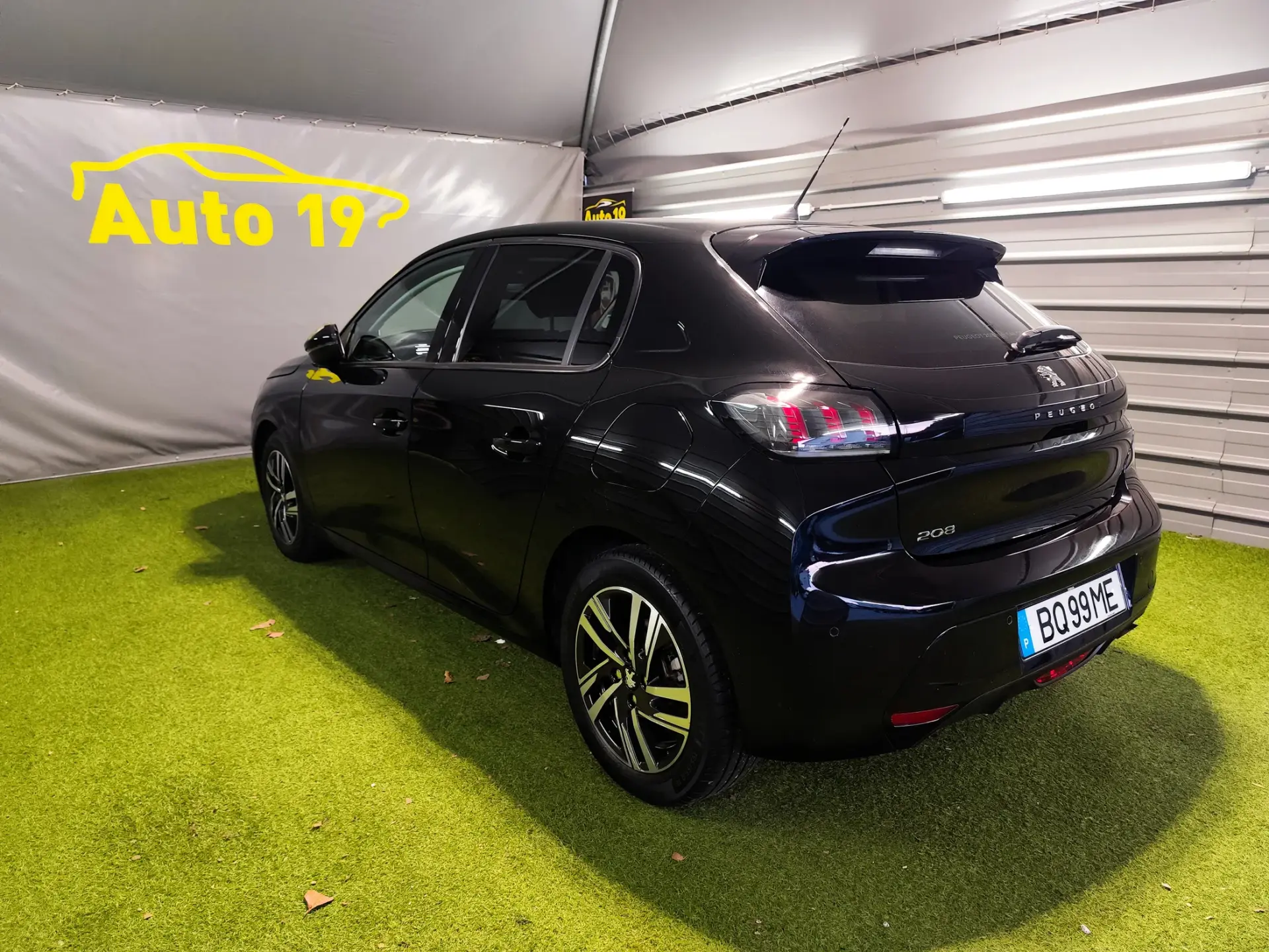 Peugeot 208 1.2 PureTech Allure 6