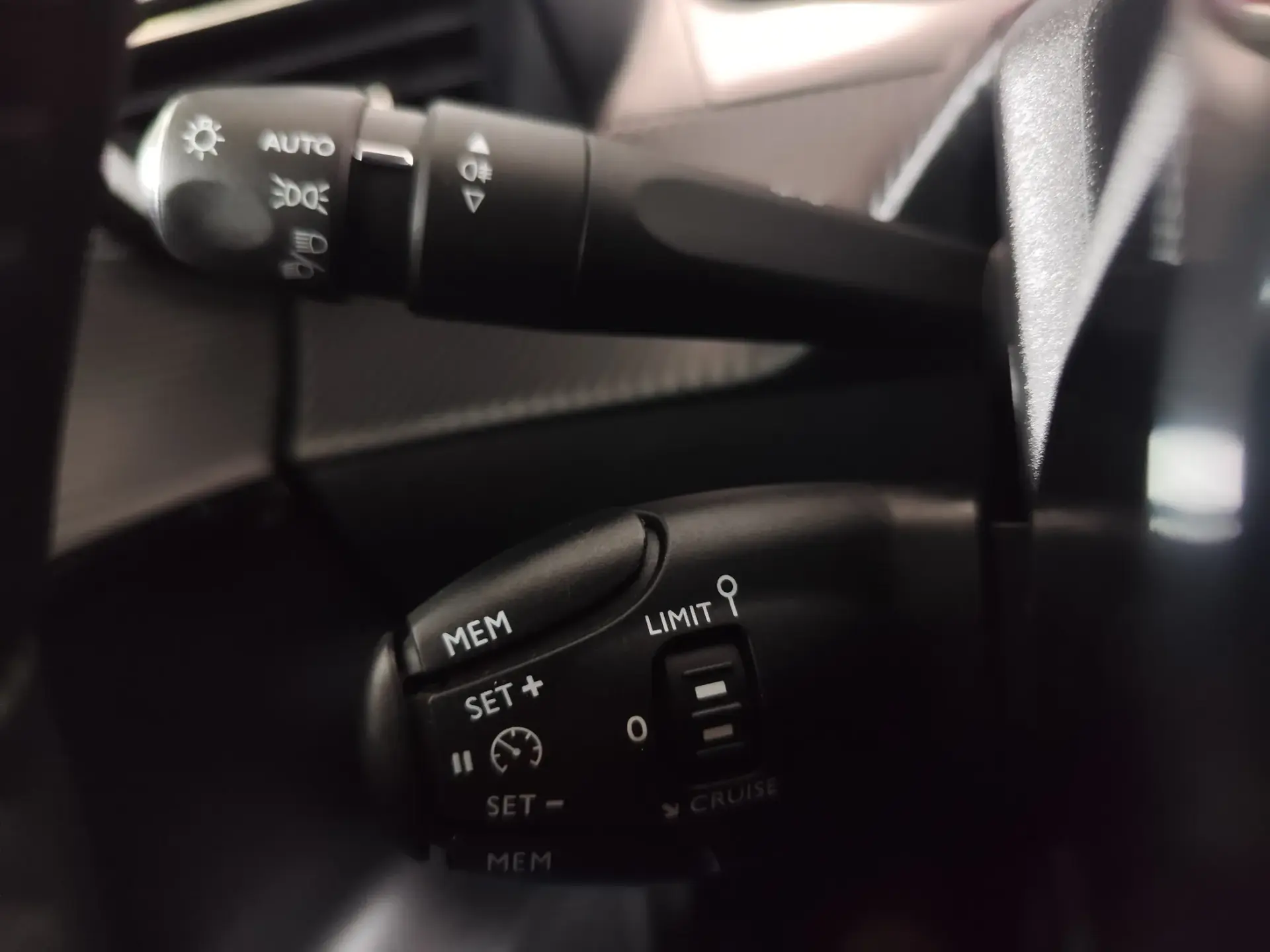 Peugeot 208 1.2 PureTech Allure 11