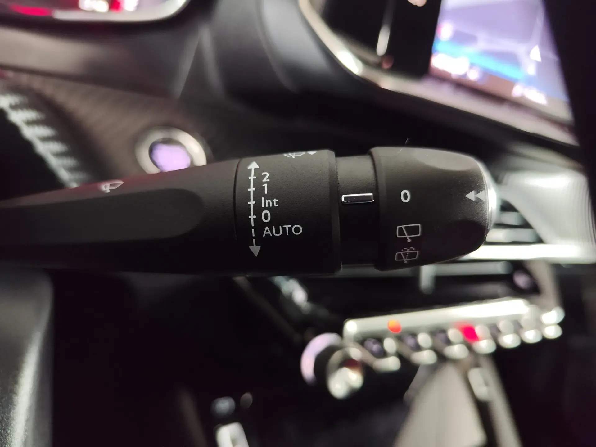 Peugeot 208 1.2 PureTech Allure 12