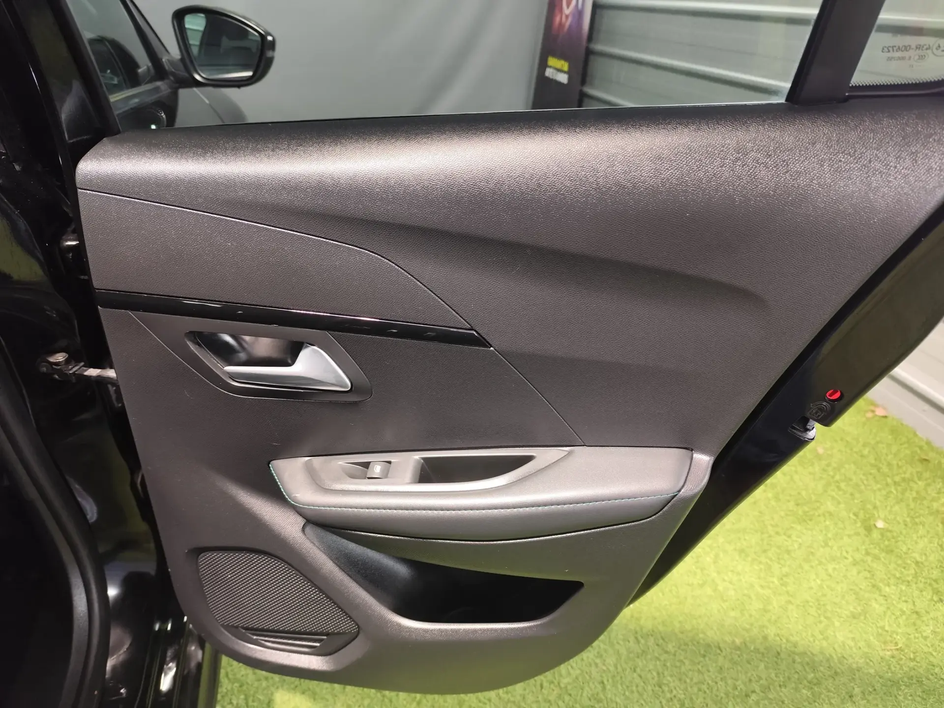 Peugeot 208 1.2 PureTech Allure 32