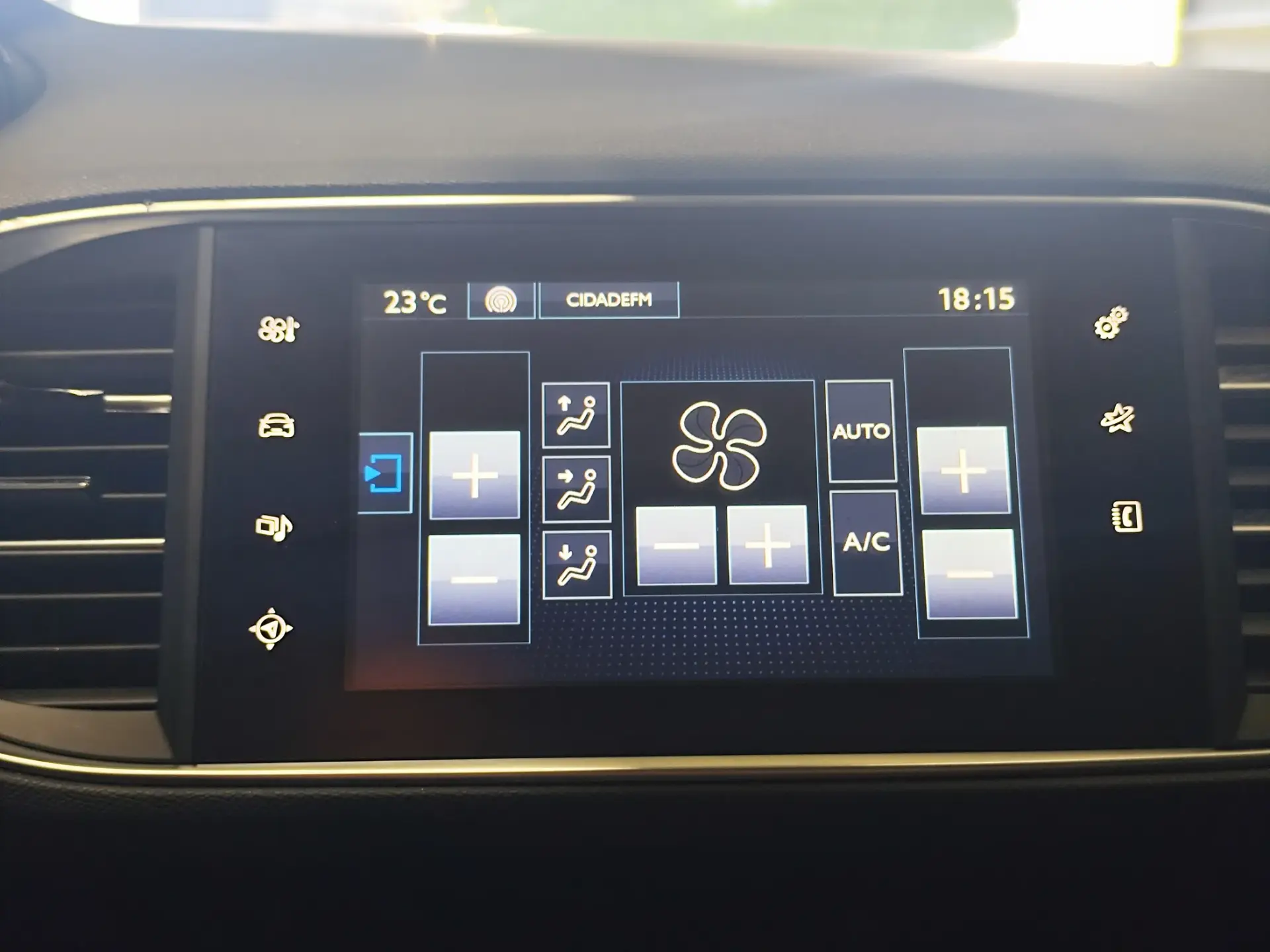 Peugeot 308 SW e-HDi FAP 115 Stop&Start Allure 19