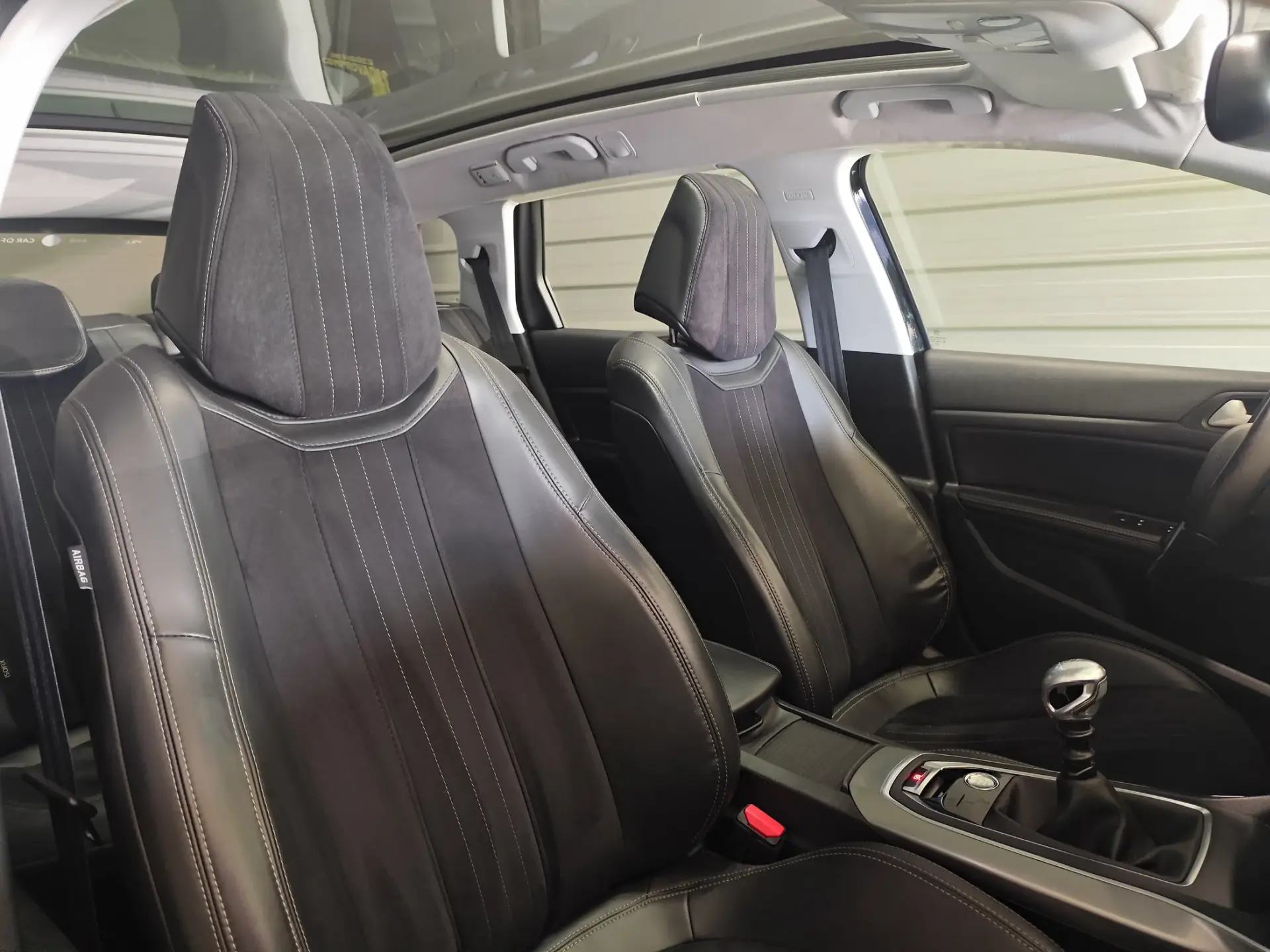 Peugeot 308 SW e-HDi FAP 115 Stop&Start Allure 27