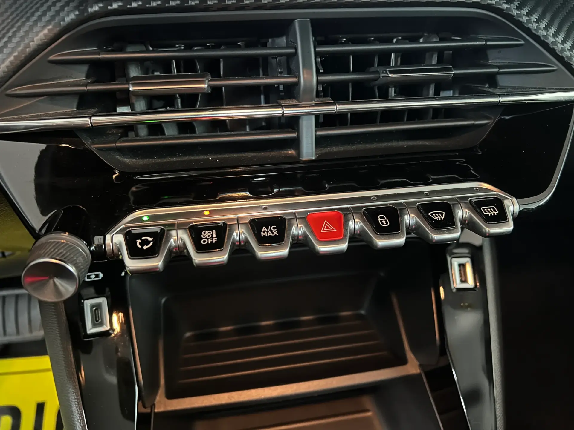 Peugeot e-208 50 kWh Active Pack 16