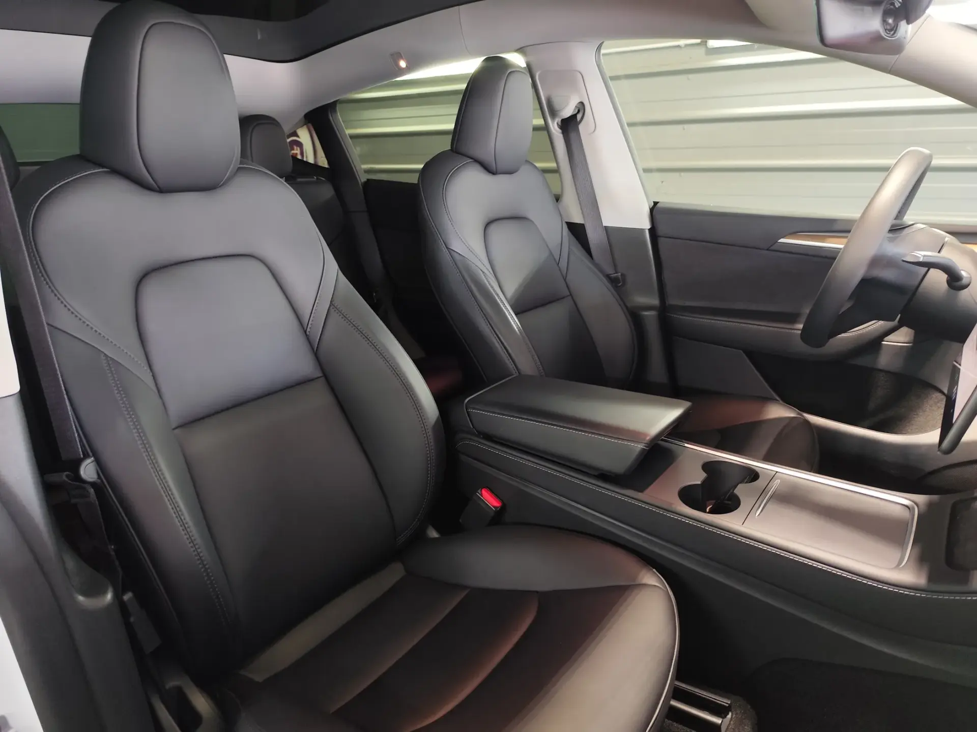 Tesla Model Y RWD 20