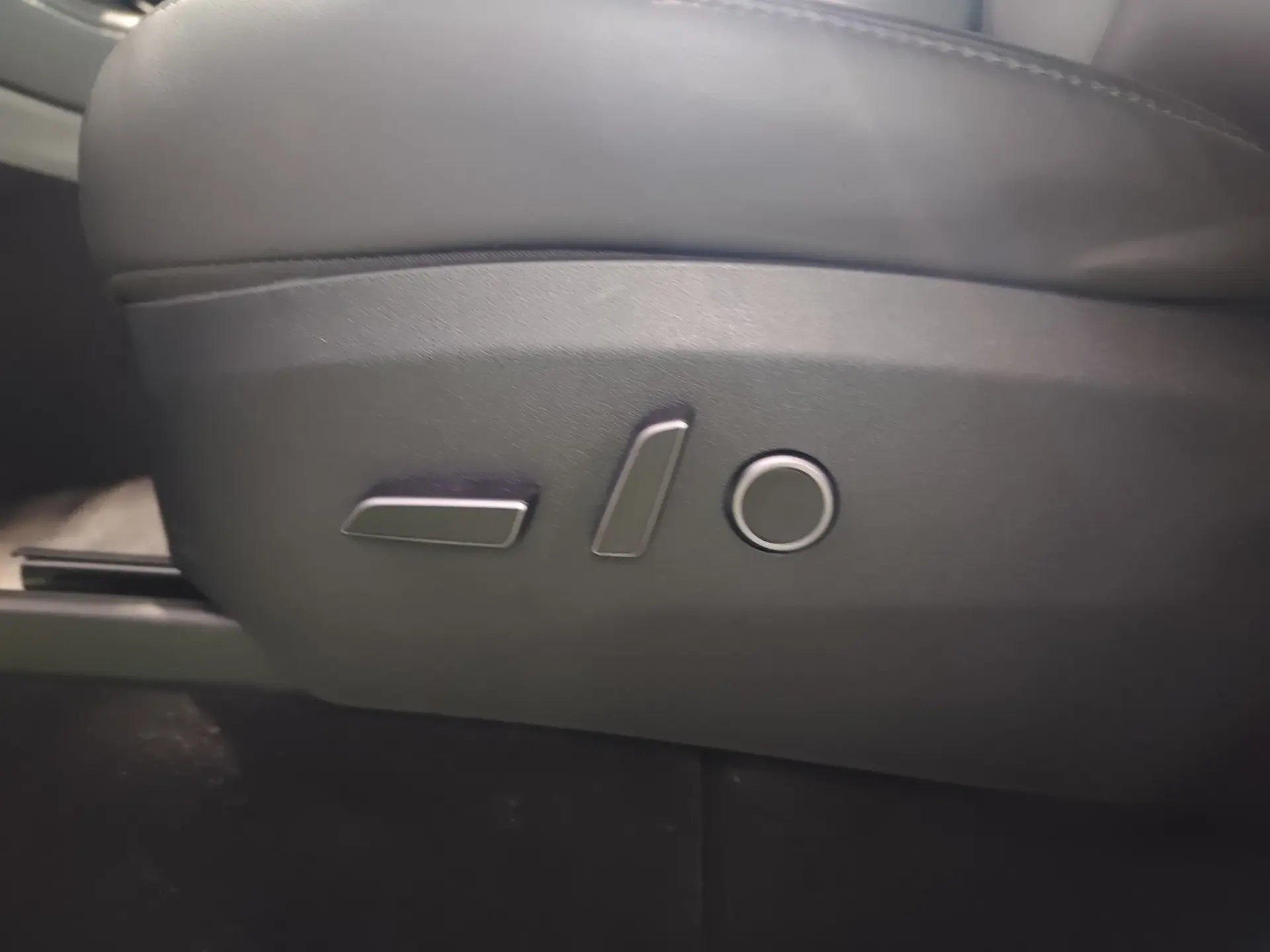 Tesla Model Y RWD 22