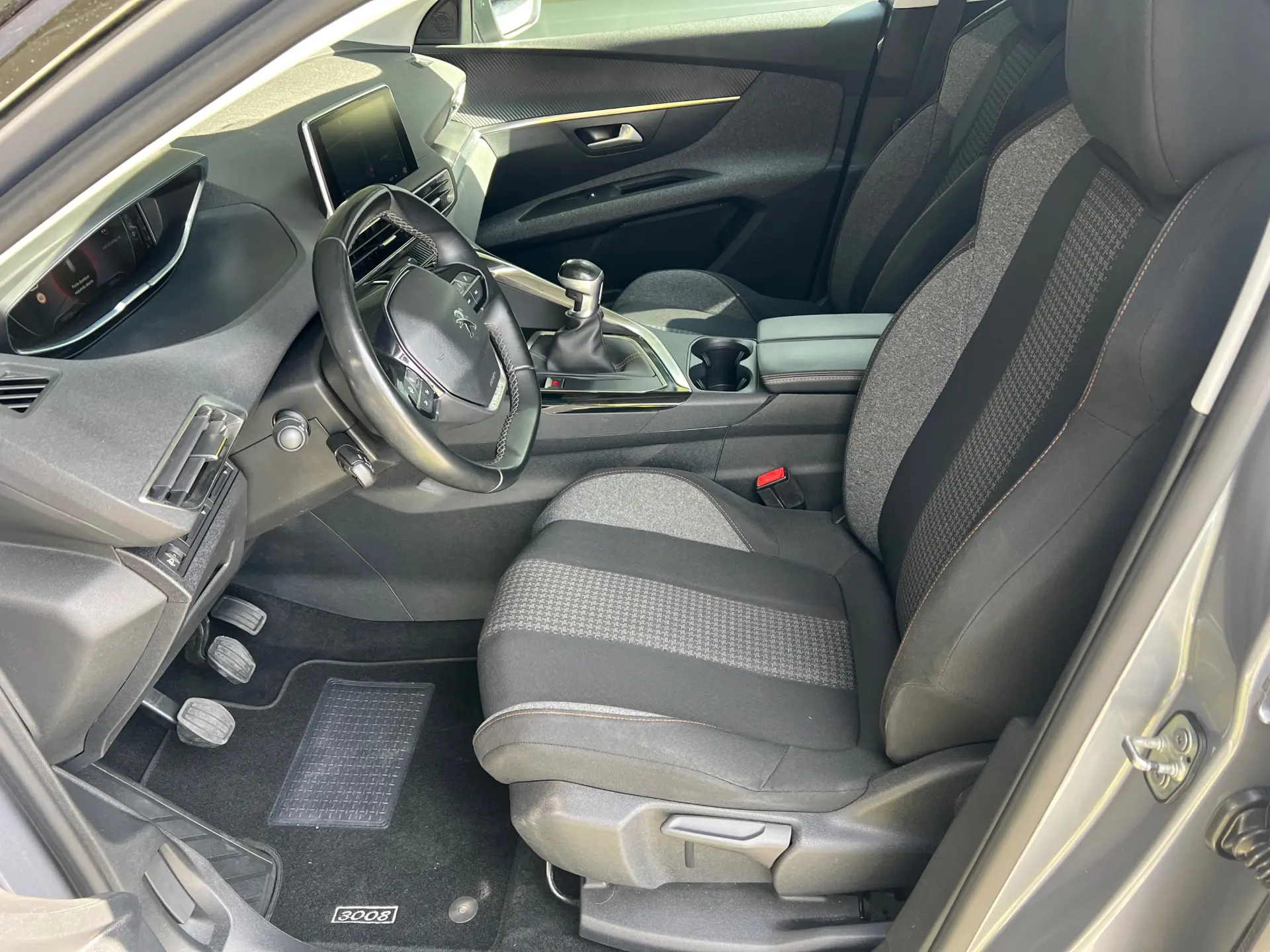 Peugeot 3008 1.5 BlueHDi Active Pack 22