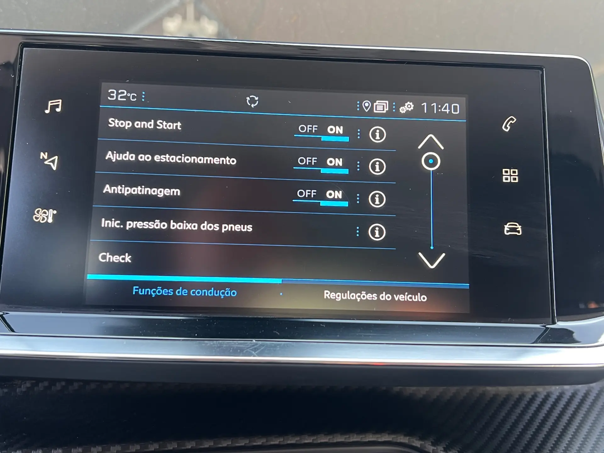 Peugeot 2008 PureTech 100 Stop&Start Allure Pack 21