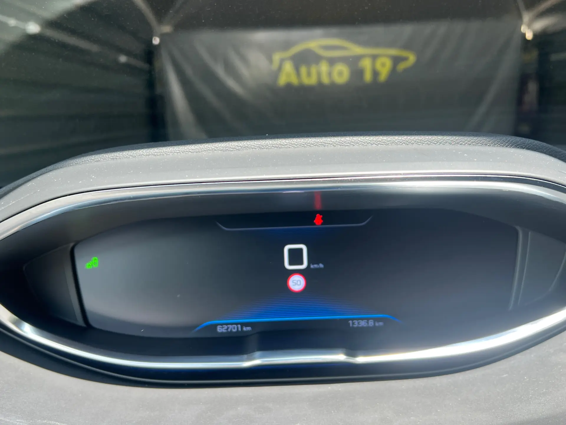 Peugeot 3008 1.2 PureTech Allure Pack 18