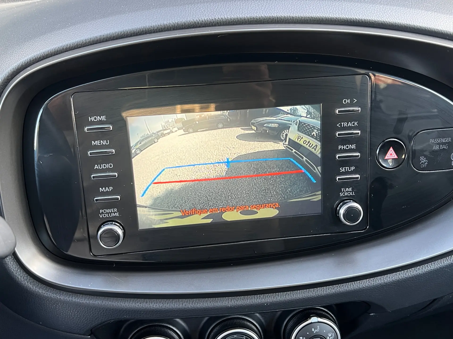 Toyota Aygo X 1.0 Play 8