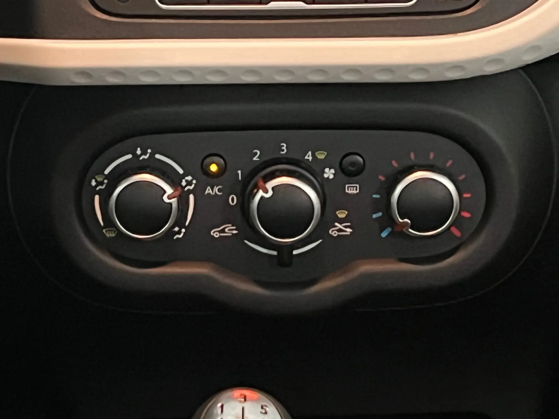 Renault Twingo 1.0 SCe Limited 11
