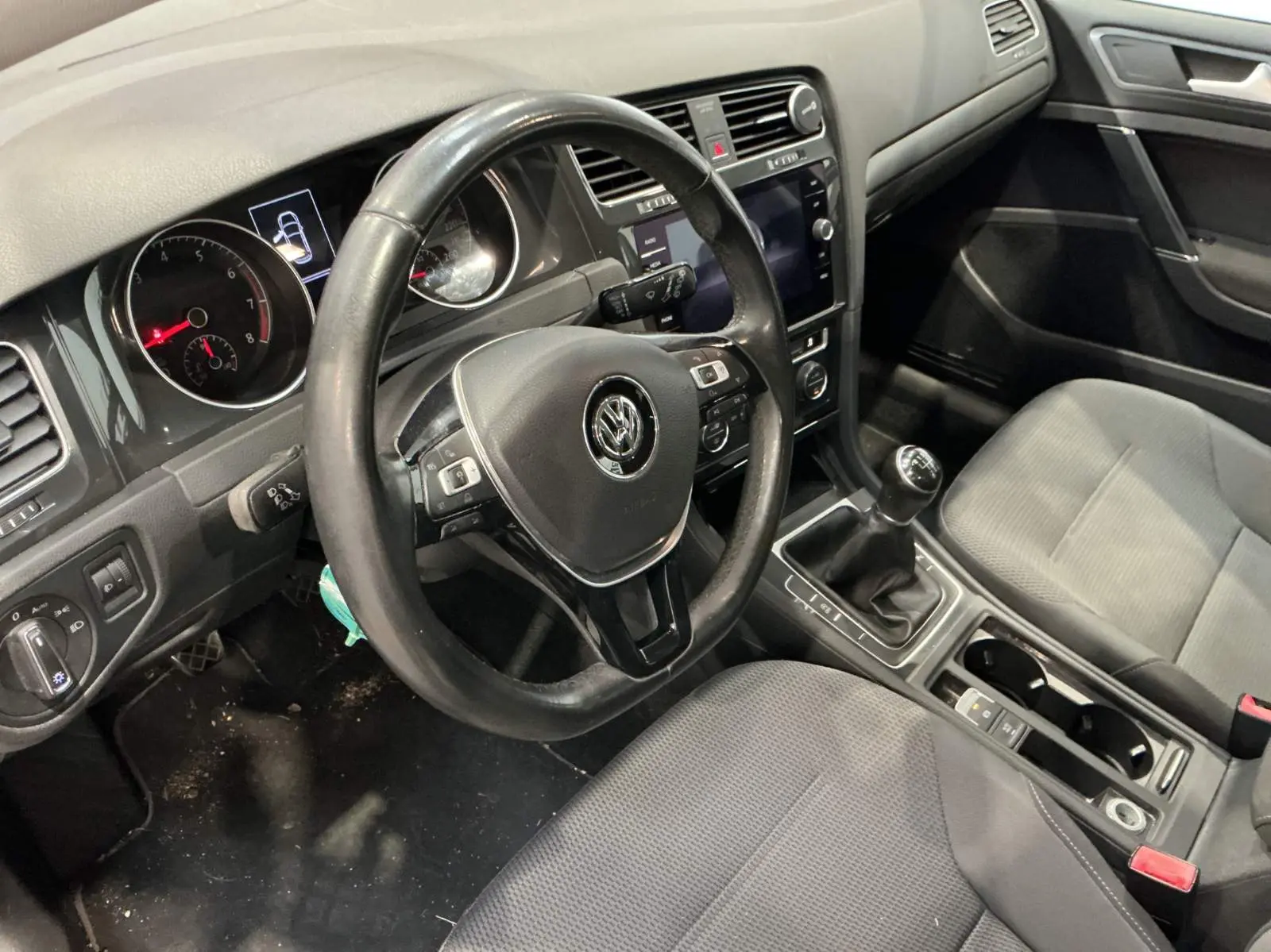 Volkswagen Golf 1.0 TSI Sportline 5