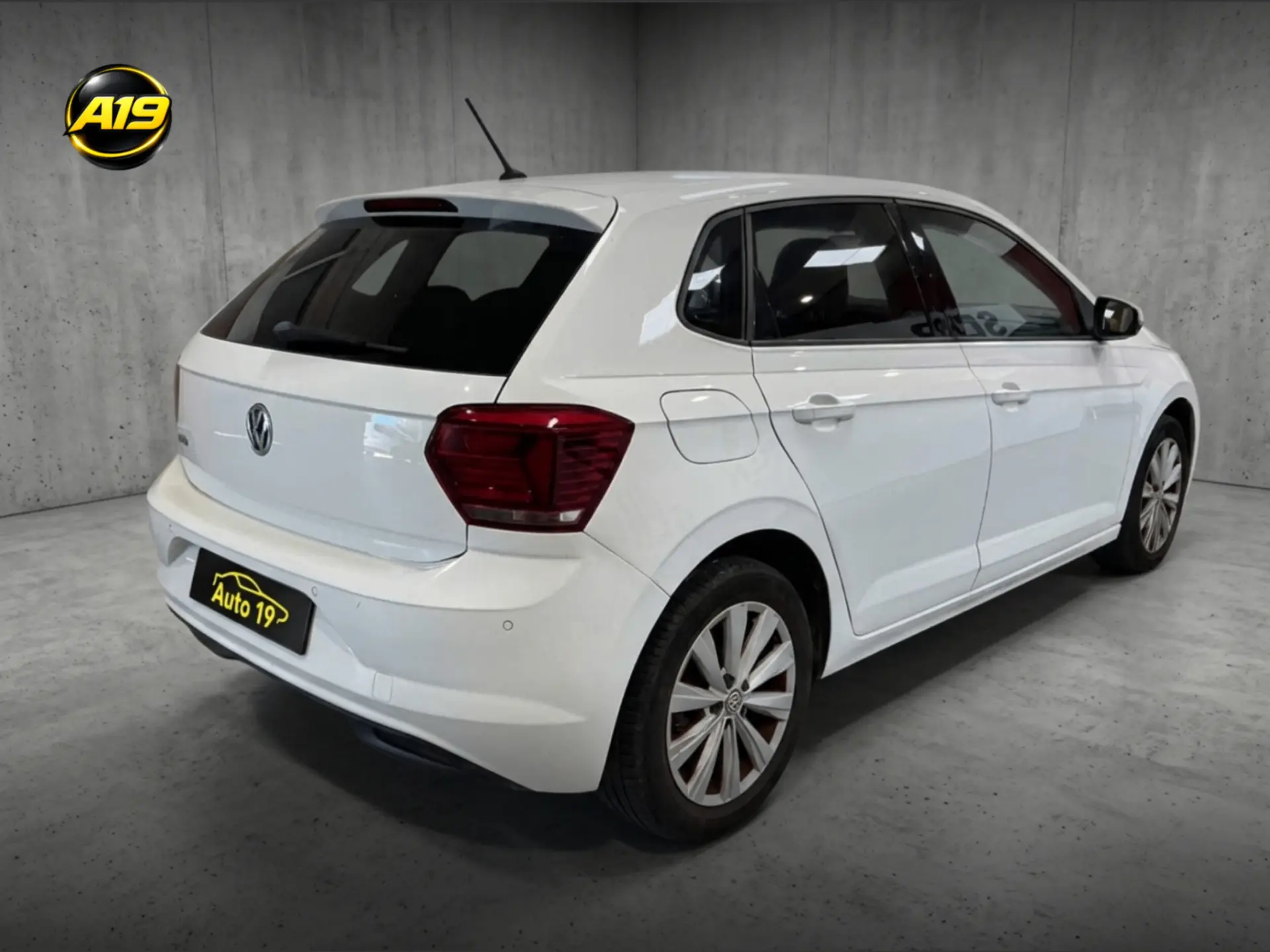 Volkswagen Polo 1.0 (Blue Motion ) Trendline 4