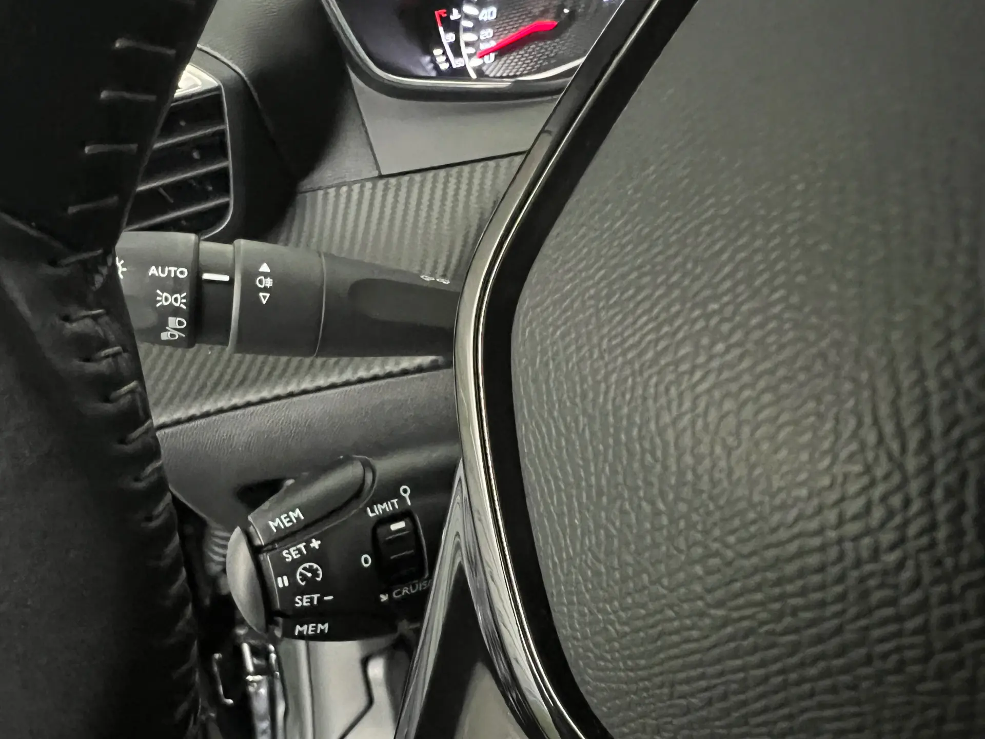 Peugeot 208 1.2 PureTech Active Pack 12