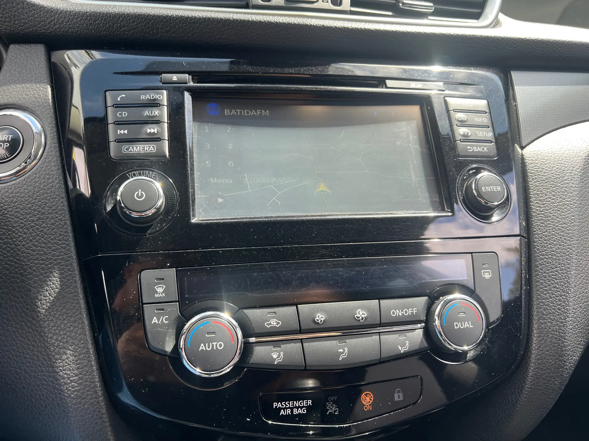 Nissan Qashqai 1.5 dCi N-Connecta J18+Led 14