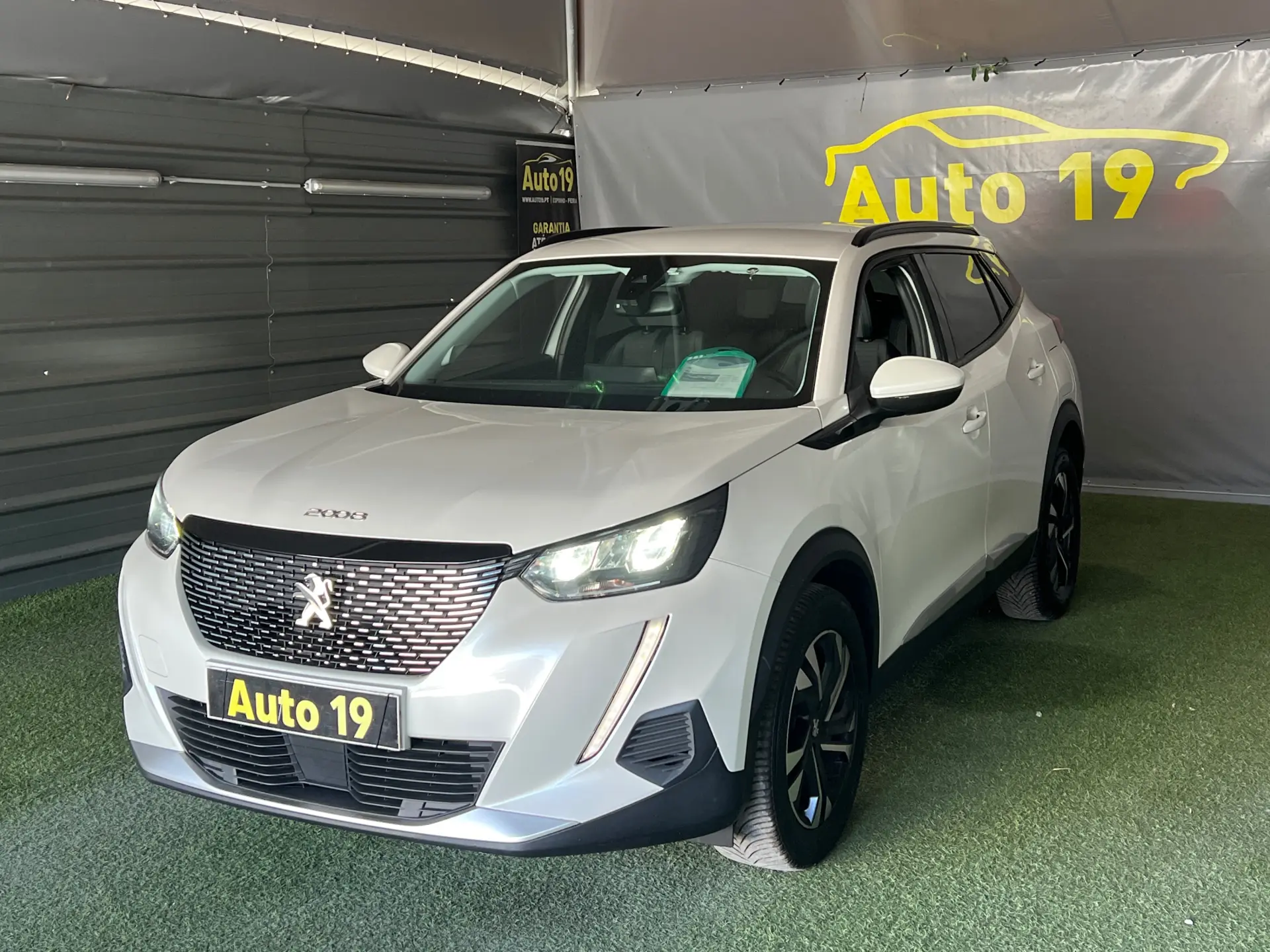 Peugeot 2008 PureTech 100 Stop&Start Allure Pack 2