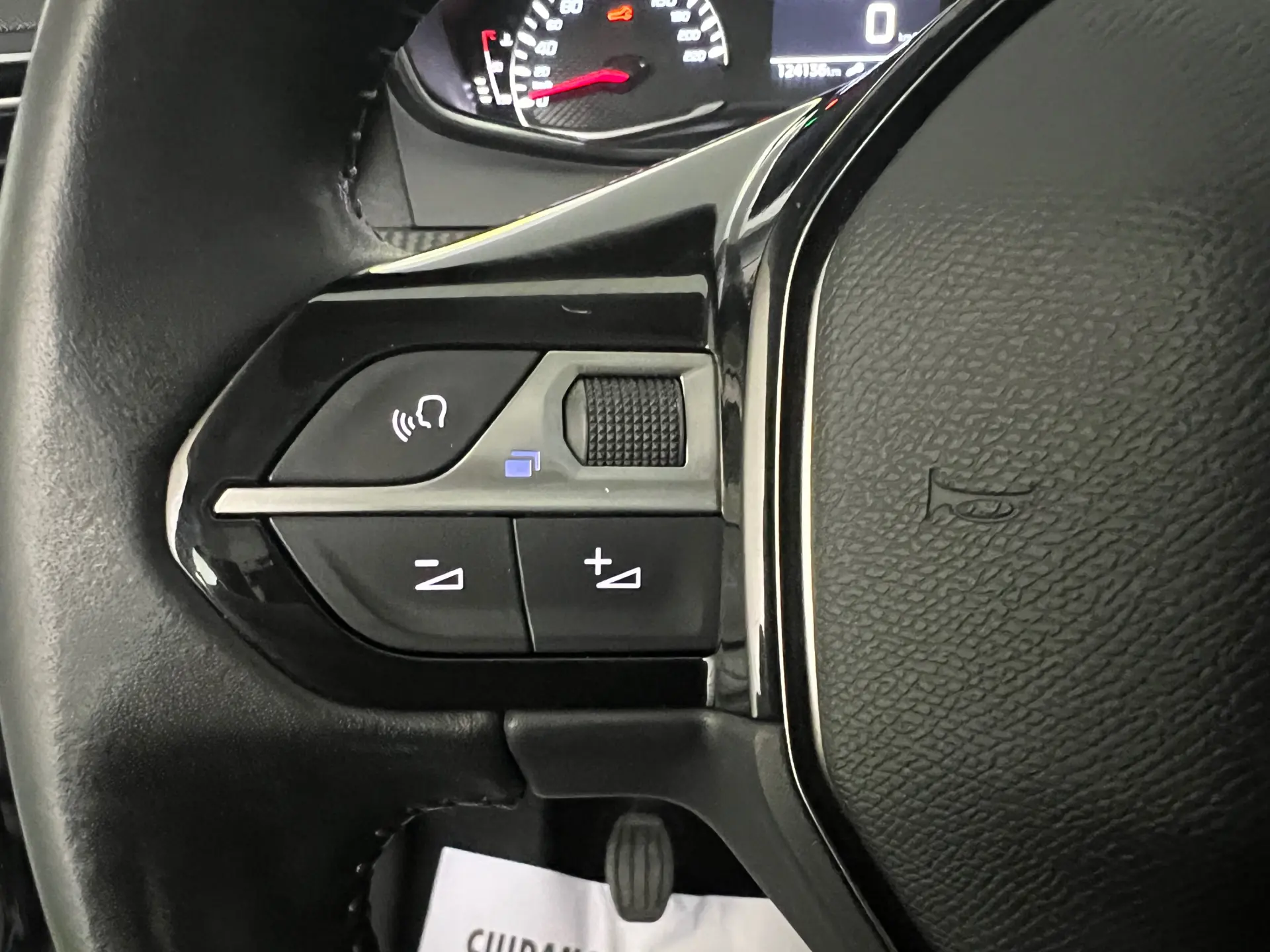 Peugeot 208 1.2 PureTech Active Pack 11