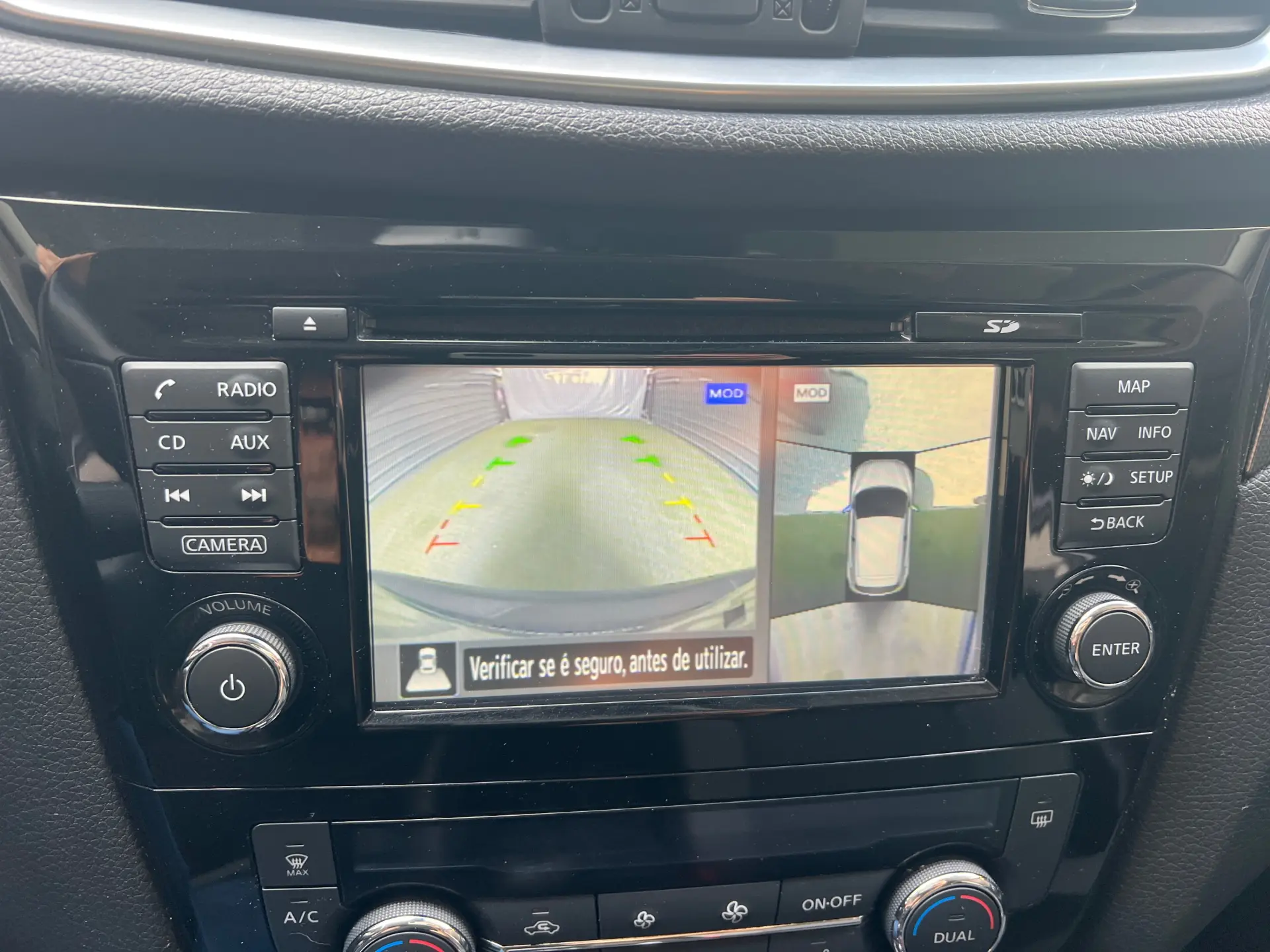 Nissan Qashqai 1.5 dCi N-Connecta J18+Led 13