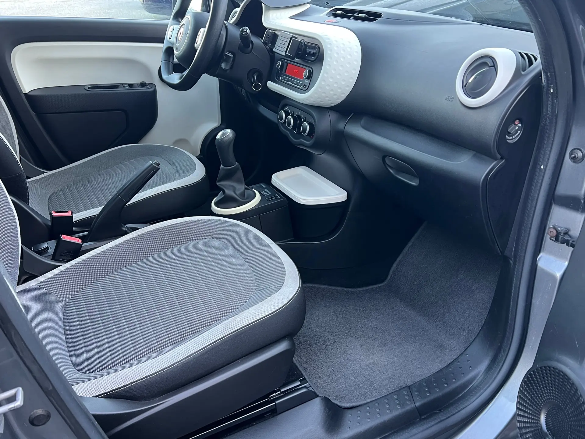 Renault Twingo 1.0 SCe Dynamique 11