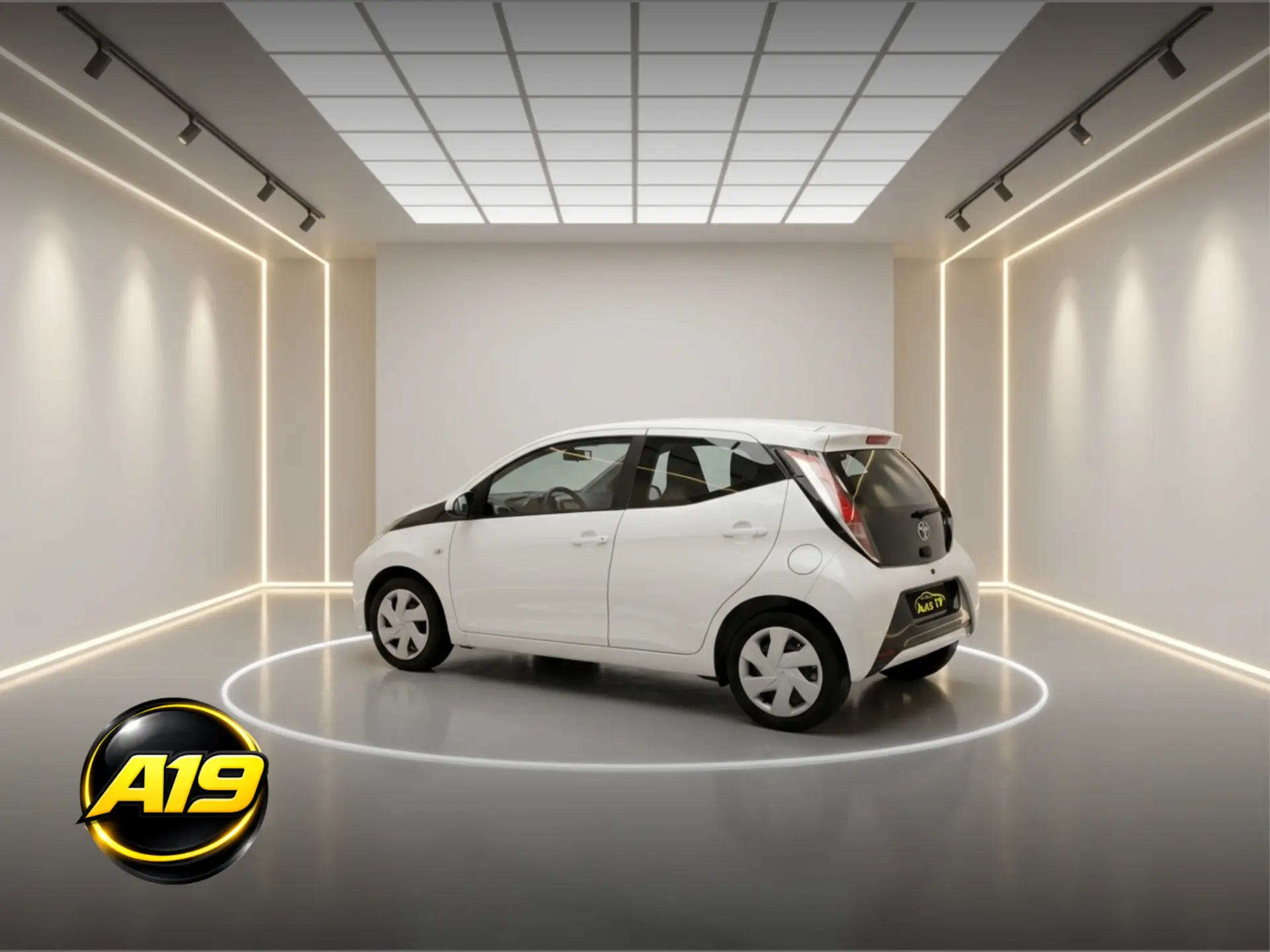 Toyota Aygo 1.0 X-Clusiv 4